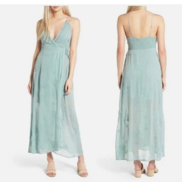 ASTR Green Wrap Tie Front Dress with Embroidered Floral Detail – Size‎ Large - Picture 1 of 16